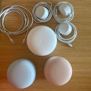 Value pack of Google Nest wifi 1 router & 2 points